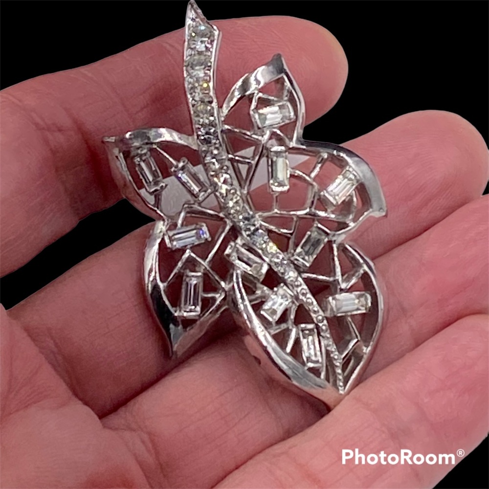 Gorgeous CoroCraft Rhinestone Baguette Leaf Brooch